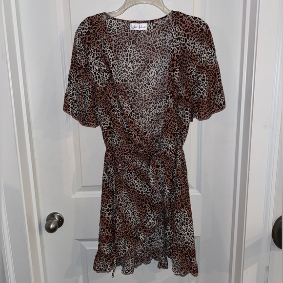 West and Peach wrap dress! size L - Picture 1 of 4